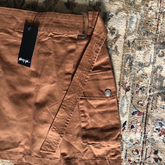 Camel mini skirt - Picture 2 of 2